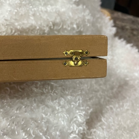 Vintage Camexco Hand Carved Cameo Set - Picture 8 of 14